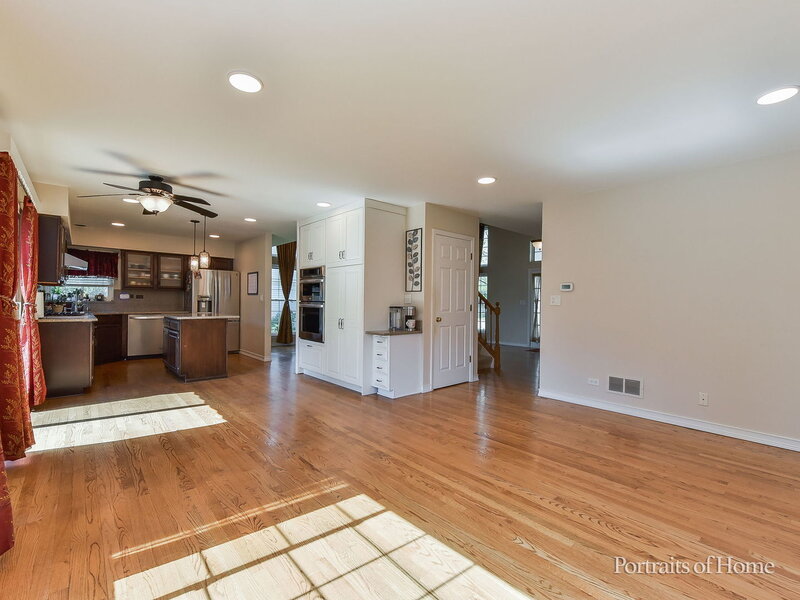 1302 Dunbarton Drive Aurora IL 60502