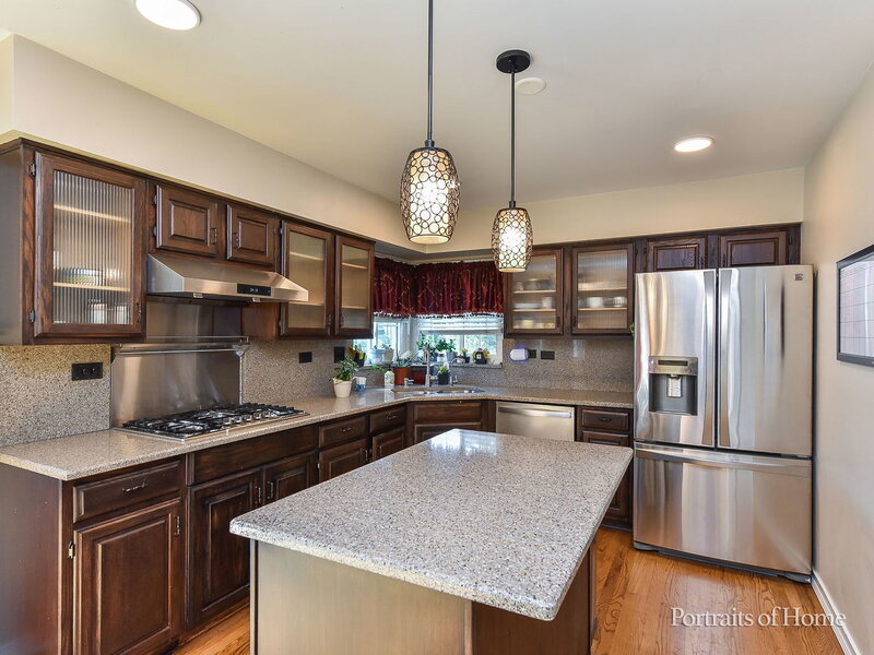 1302 Dunbarton Drive Aurora IL 60502