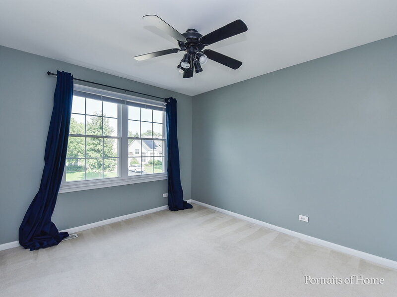 1302 Dunbarton Drive Aurora IL 60502