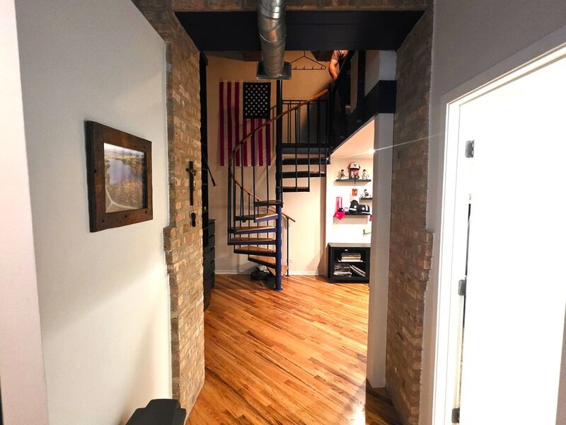 226 N Clinton Street Chicago IL 60661