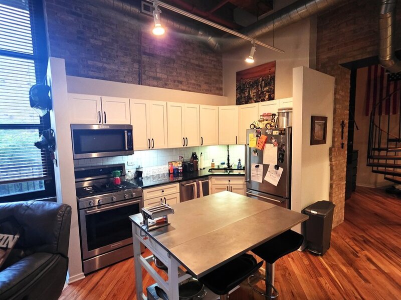 226 N Clinton Street Chicago IL 60661