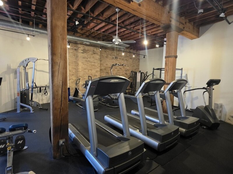 226 N Clinton Street Chicago IL 60661