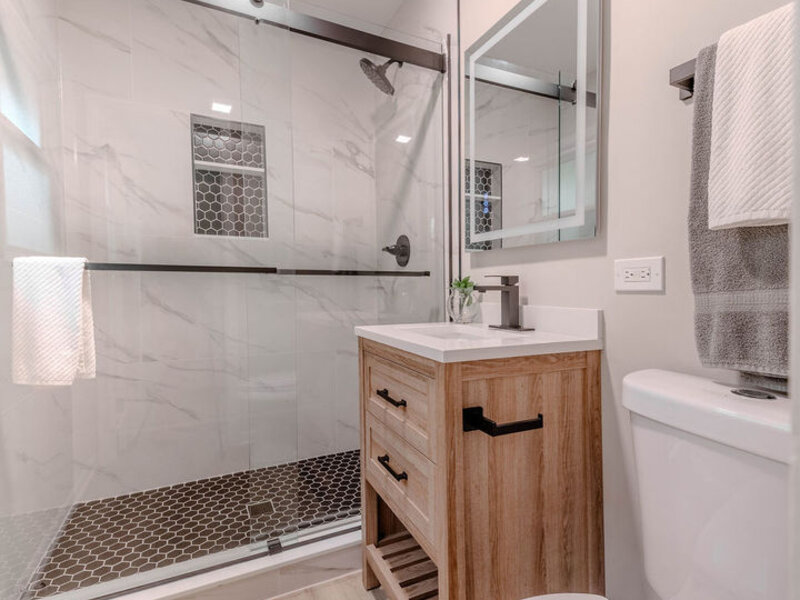 26 E Woodland Road Lake Bluff IL 60044