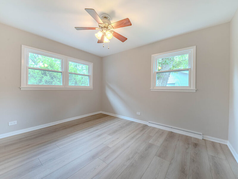 26 E Woodland Road Lake Bluff IL 60044
