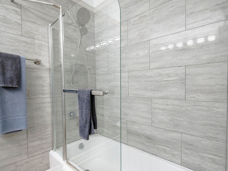 26 E Woodland Road Lake Bluff IL 60044
