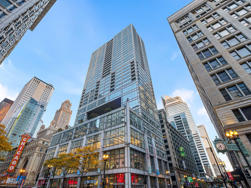8 E Randolph Street Chicago IL 60601