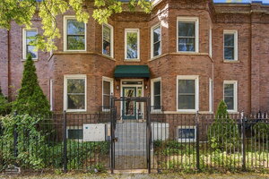 Photo of 2440 N Linden Place Chicago IL 60647 Unit 1