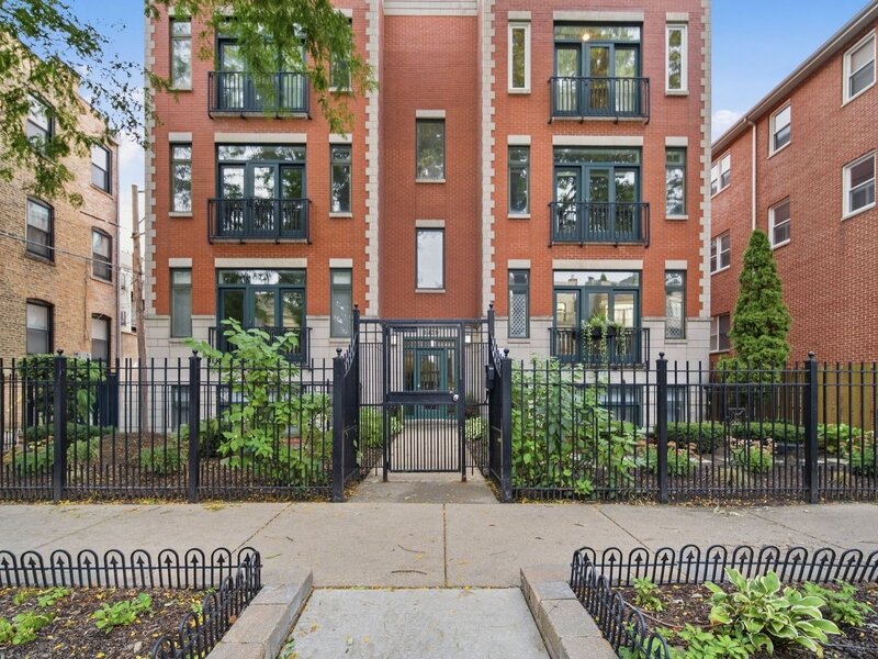 3939 N Greenview Avenue Chicago IL 60613