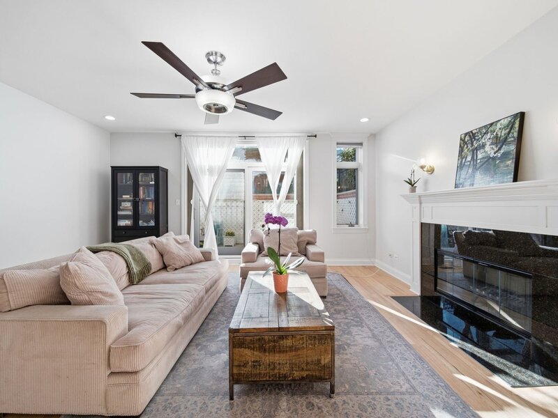 3939 N Greenview Avenue Chicago IL 60613