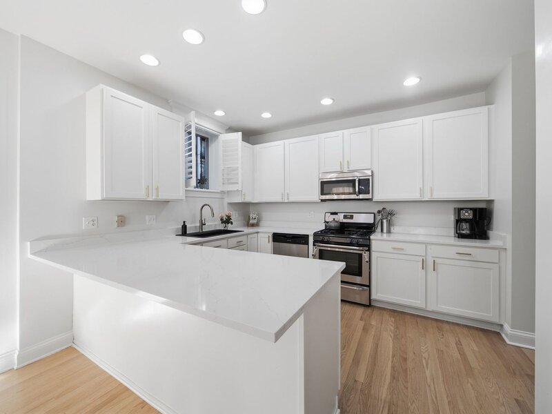 3939 N Greenview Avenue Chicago IL 60613