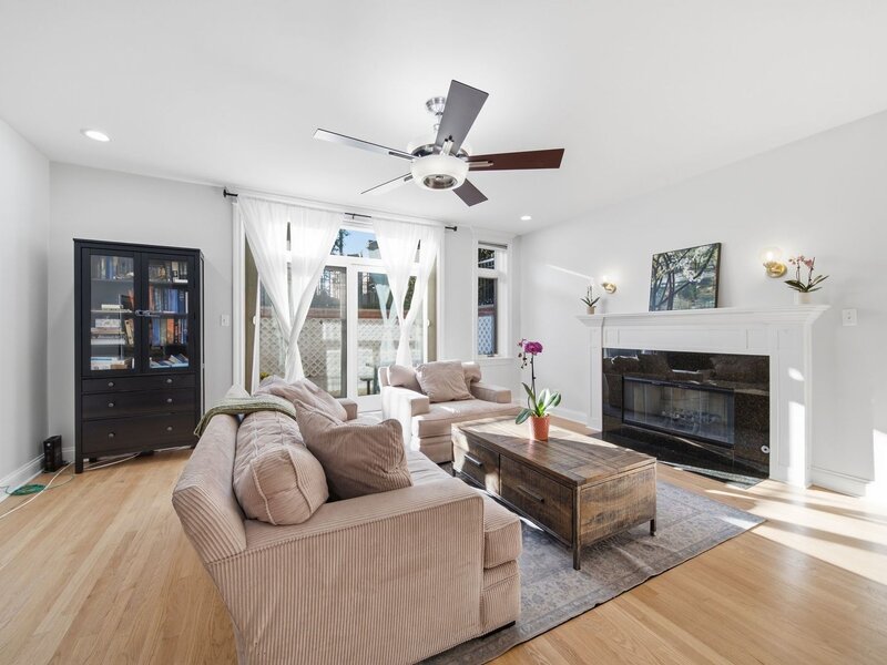 3939 N Greenview Avenue Chicago IL 60613