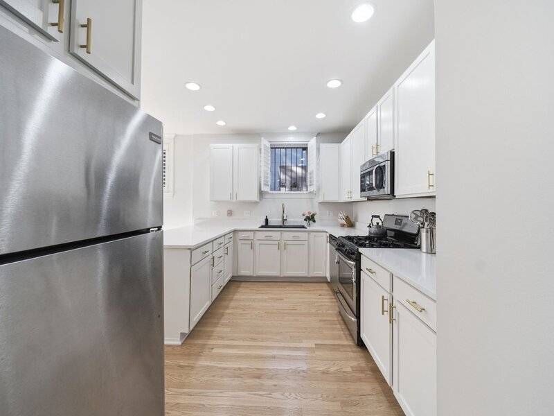 3939 N Greenview Avenue Chicago IL 60613