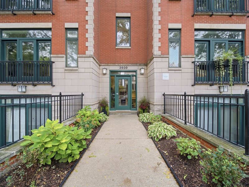 3939 N Greenview Avenue Chicago IL 60613