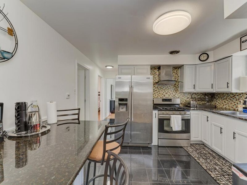4825 S Keating Avenue Chicago IL 60632