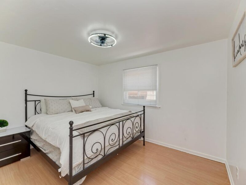 4825 S Keating Avenue Chicago IL 60632