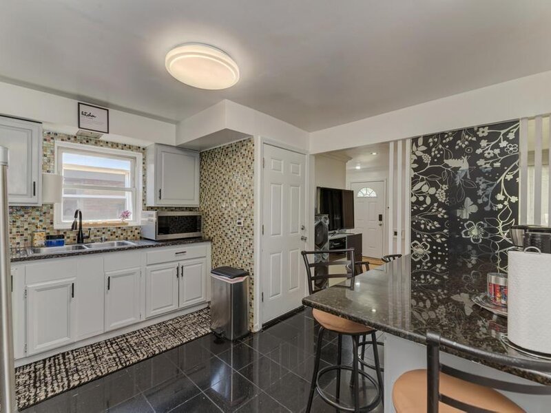 4825 S Keating Avenue Chicago IL 60632