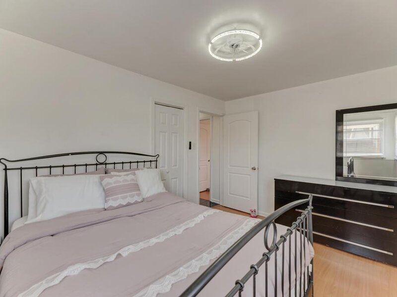 4825 S Keating Avenue Chicago IL 60632