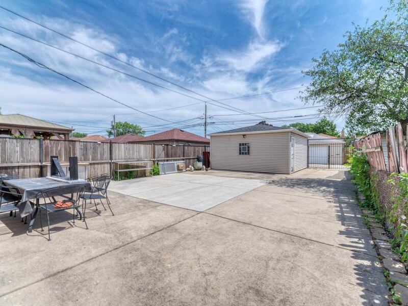 4825 S Keating Avenue Chicago IL 60632