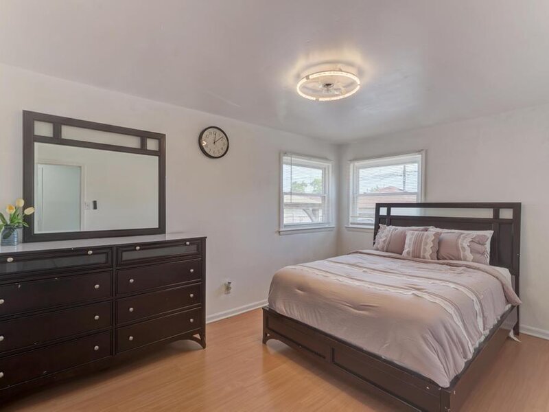 4825 S Keating Avenue Chicago IL 60632