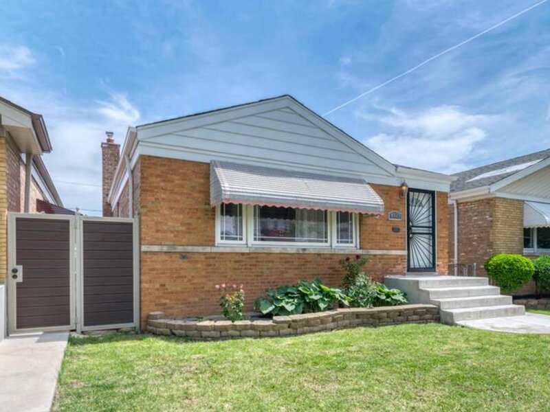4825 S Keating Avenue Chicago IL 60632