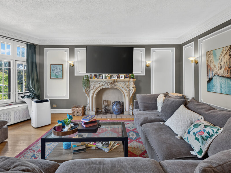 426 S Austin Boulevard Oak Park IL 60304