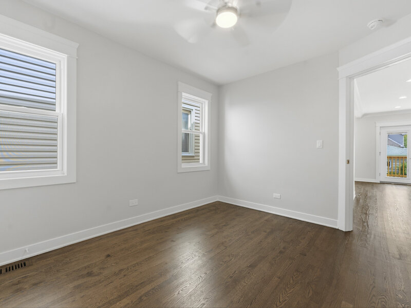 4903 N Moody Avenue Chicago IL 60630