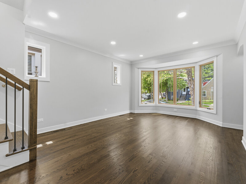 4903 N Moody Avenue Chicago IL 60630