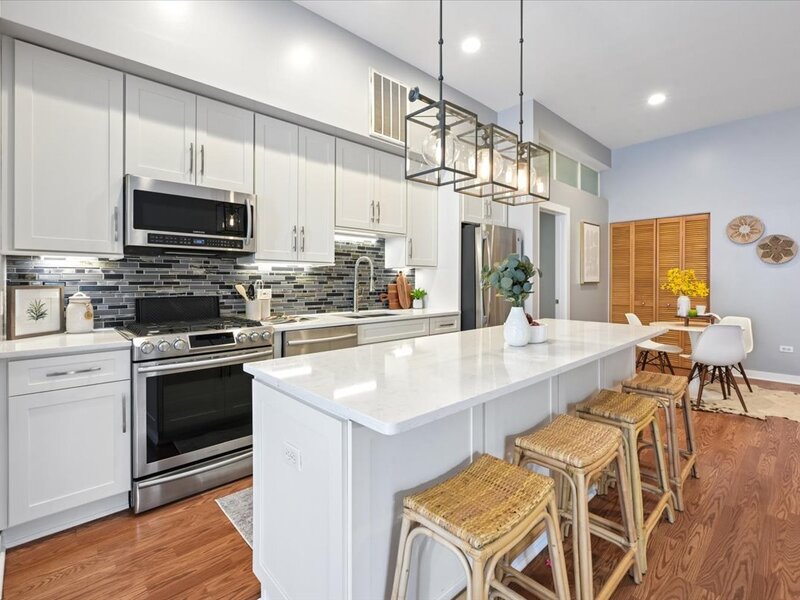 949 W Madison Street Chicago IL 60607
