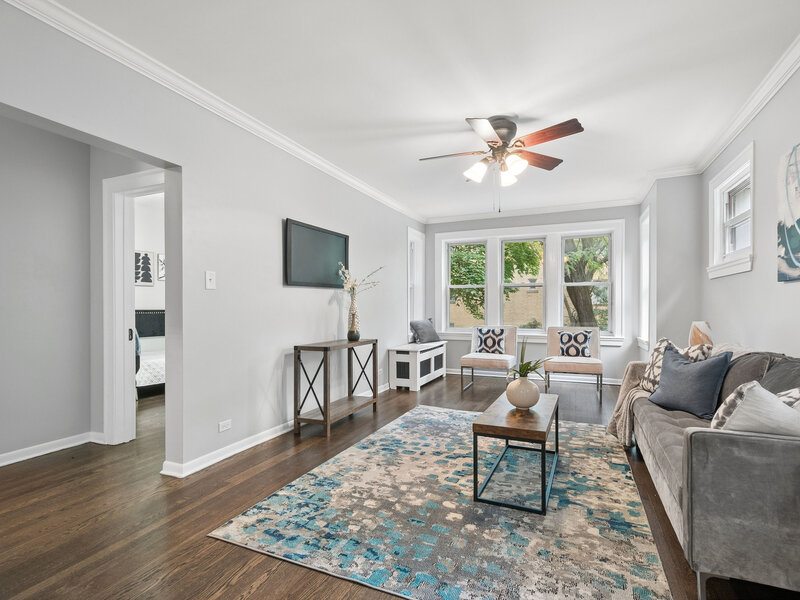 3701 W Cullom Avenue Chicago IL 60618