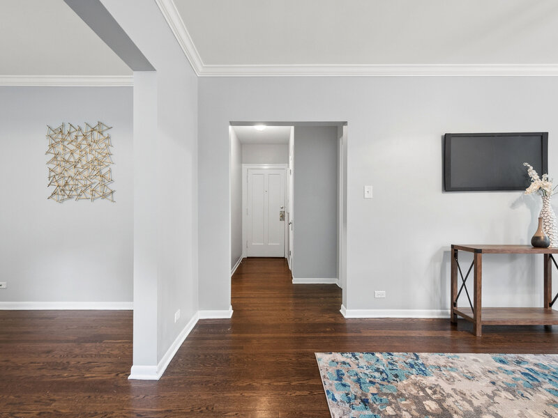 3701 W Cullom Avenue Chicago IL 60618