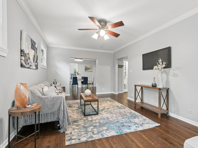 3701 W Cullom Avenue Chicago IL 60618