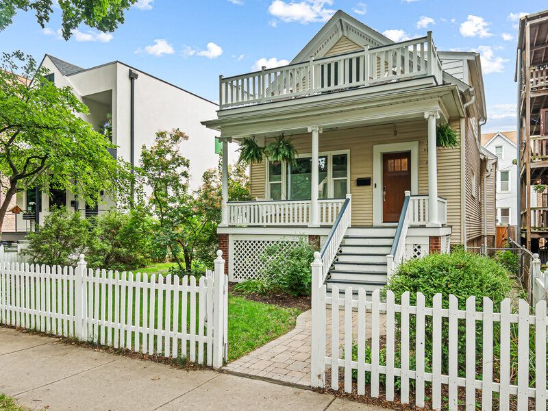 4896 N Hermitage Avenue Chicago IL 60640