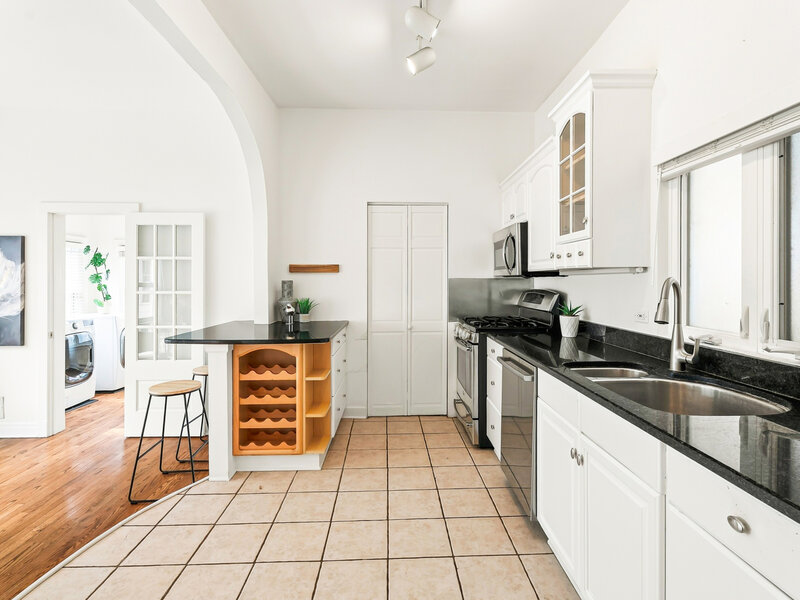 4896 N Hermitage Avenue Chicago IL 60640