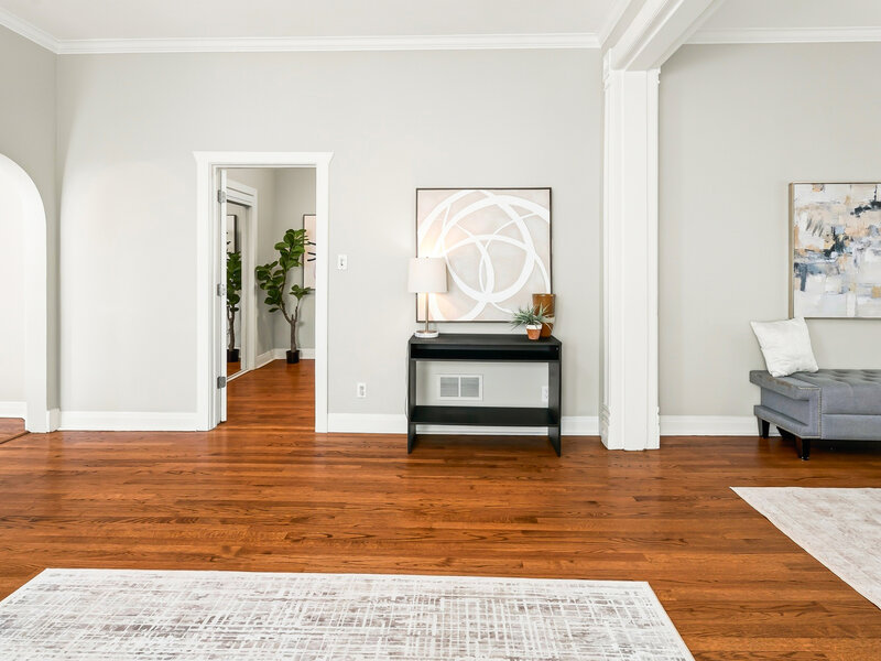 4896 N Hermitage Avenue Chicago IL 60640