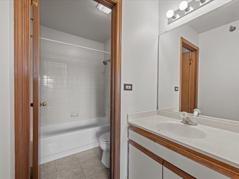 204 Glengarry Drive Bloomingdale IL 60108