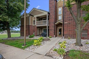 Photo of 204 Glengarry Drive Bloomingdale IL 60108 Unit 102