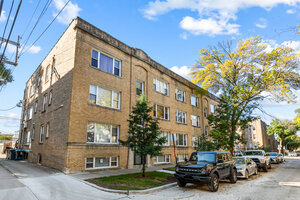 Photo of 2319 W Rosemont Avenue Chicago IL 60645