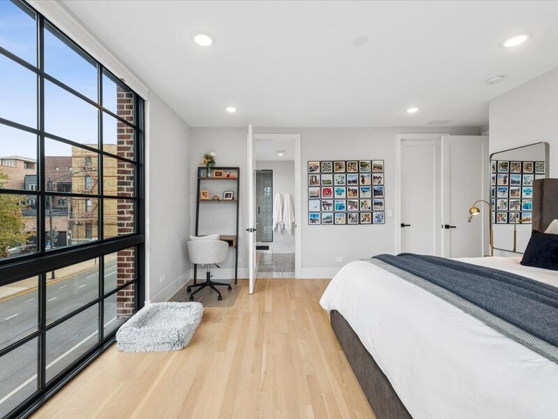 559 W Armitage Avenue Chicago IL 60614