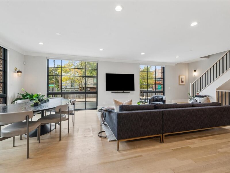 559 W Armitage Avenue Chicago IL 60614