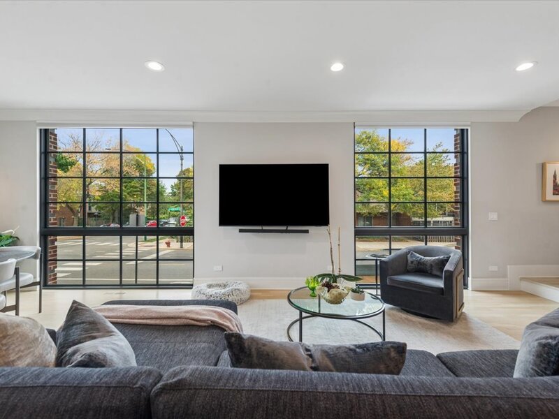 559 W Armitage Avenue Chicago IL 60614