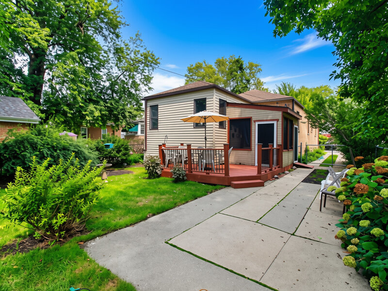 10326 S Artesian Avenue Chicago IL 60655