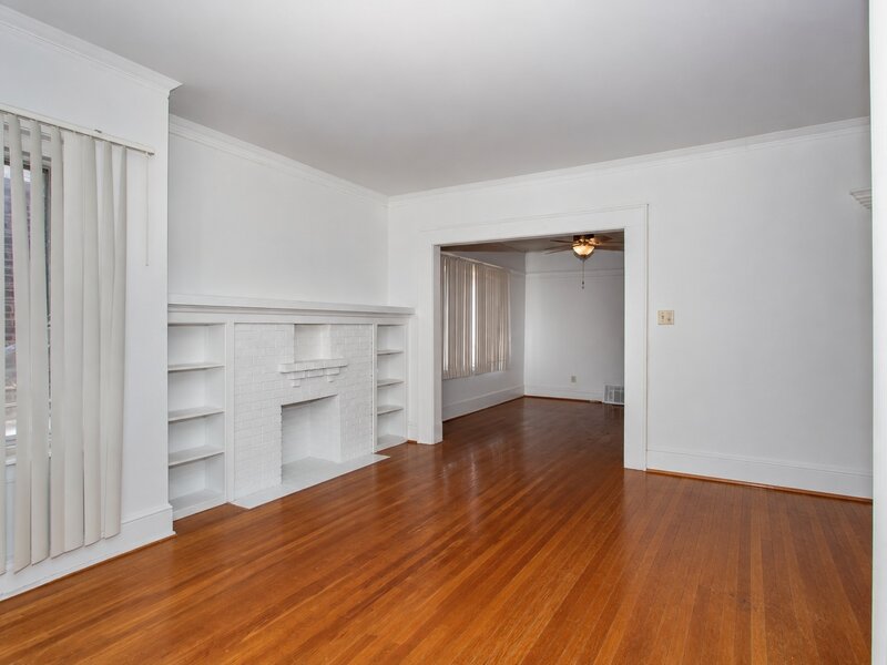 7532 S Indiana Avenue Chicago IL 60619