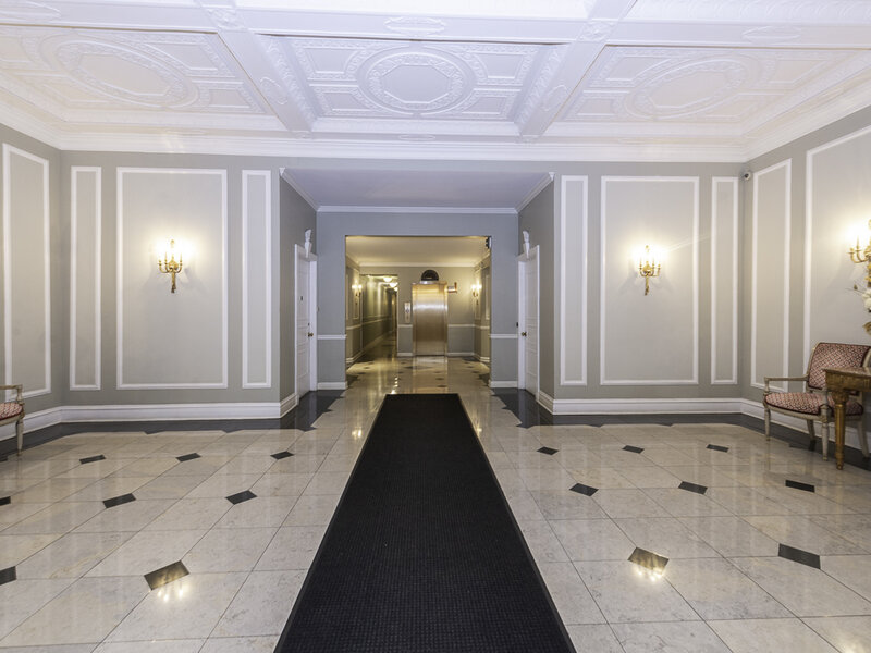 415 W Aldine Avenue Chicago IL 60657