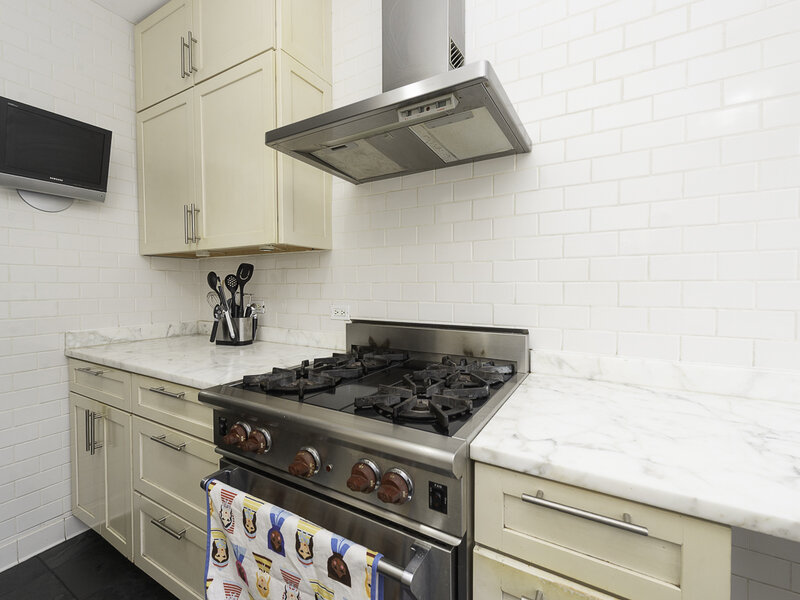 415 W Aldine Avenue Chicago IL 60657