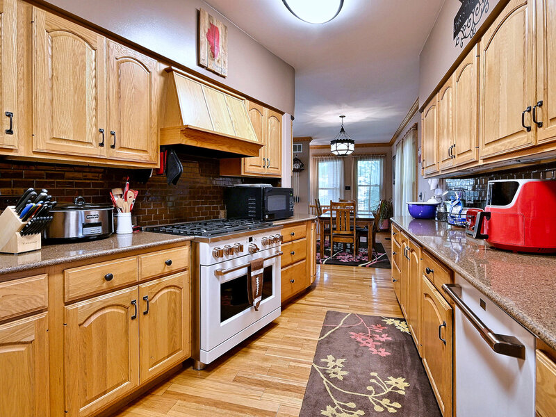 5842 N Nina Avenue Chicago IL 60631