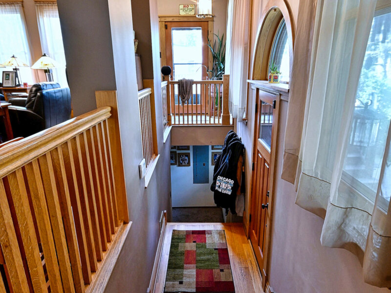 5842 N Nina Avenue Chicago IL 60631