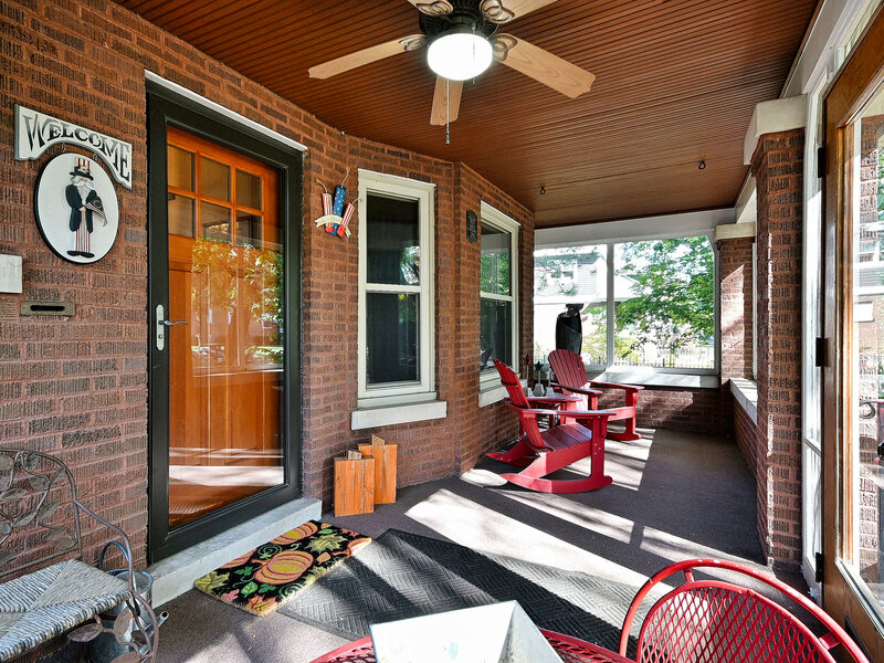 5842 N Nina Avenue Chicago IL 60631