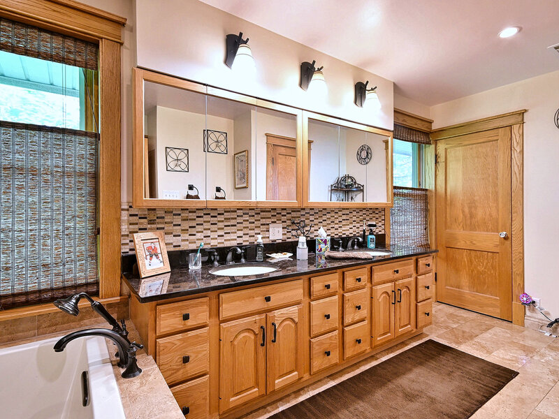 5842 N Nina Avenue Chicago IL 60631