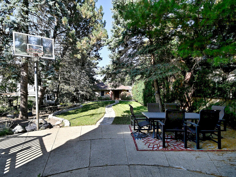 5842 N Nina Avenue Chicago IL 60631