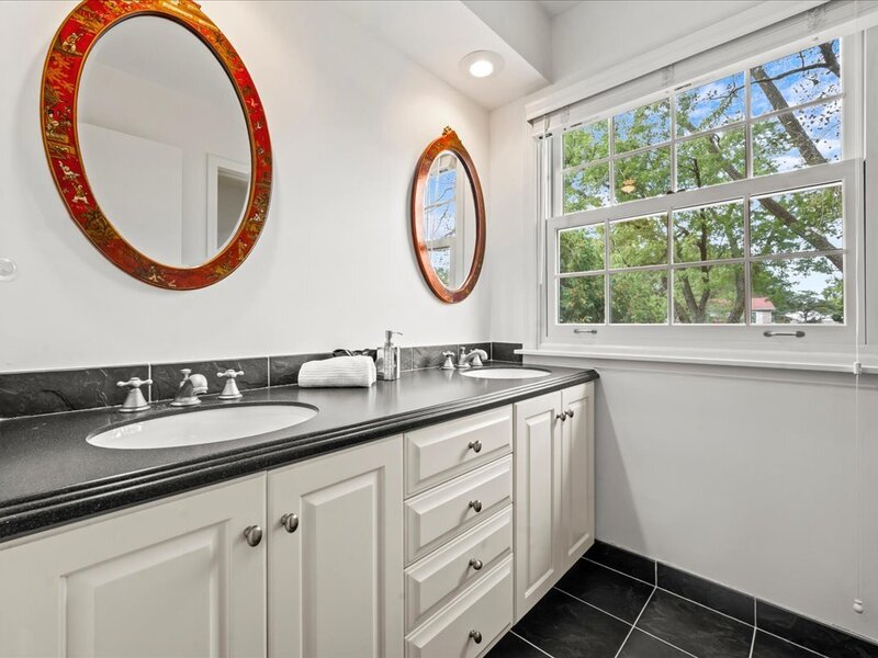 1745 E Summit Court Deerfield IL 60015